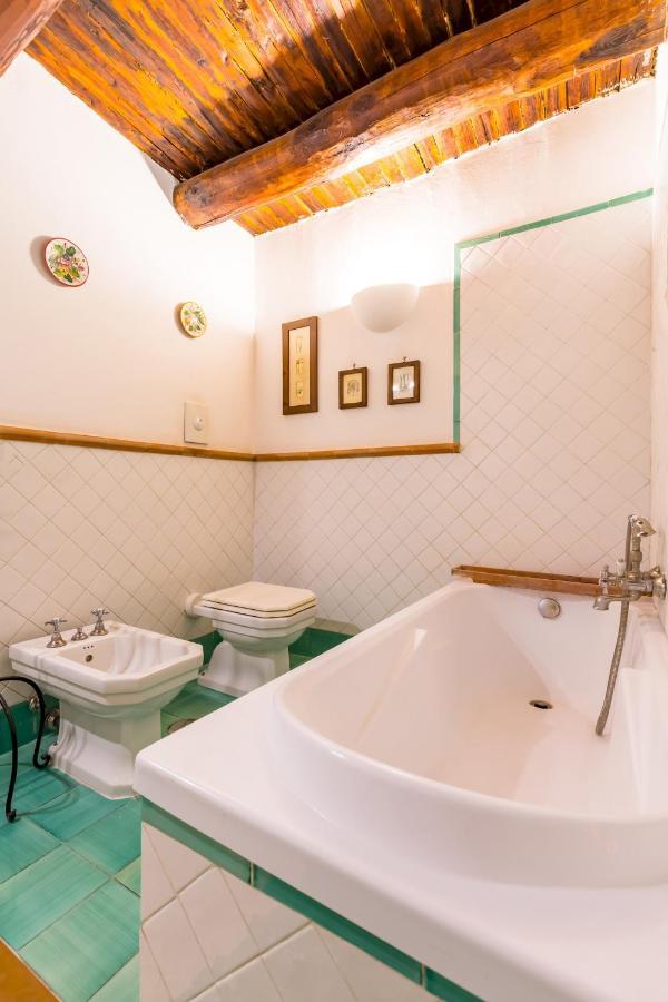 Residenza Capano Charming House By Napoliapartments ภายนอก รูปภาพ